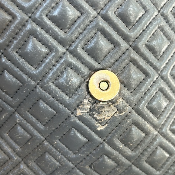 Tory Burch quilted Marion saddle grey bag Crossbody or over shoulder - Picture 7 of 11